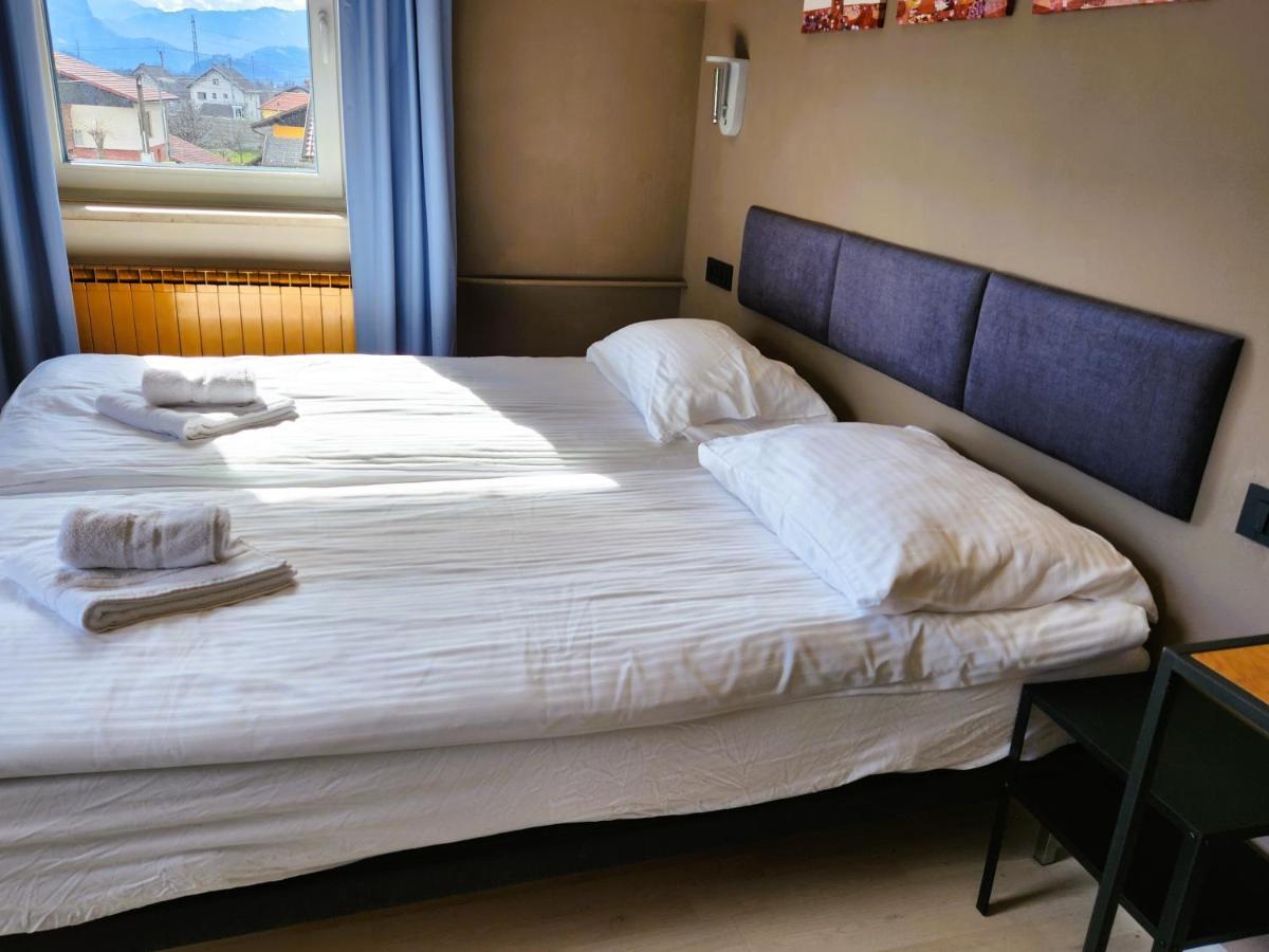Pension Knafel Zirovnica Dış mekan fotoğraf